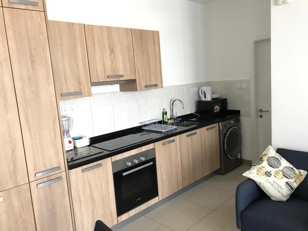 Premier Executive Apartment - The Ivy, East Legon Accra Bagian luar foto
